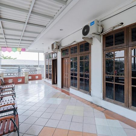 Reddoorz Plus @ Gunungsari Surabaya Kedurus Exteriér fotografie
