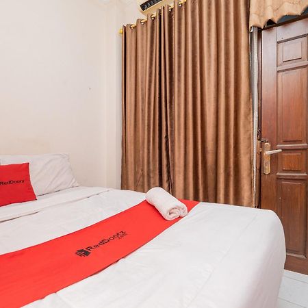 Reddoorz Plus @ Gunungsari Surabaya Kedurus Exteriér fotografie